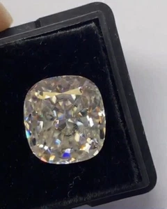 Natural Cushion Cut 3 Ct D VVS1 Clarity White Diamond + Free Gift - Picture 1 of 6