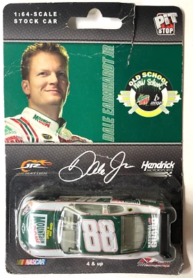 Dale Earnhart Jr. 2008 Pit Stop 1:64 Die Cast Mountain Dew #88 Die Cast on card Foto 1 de 2
