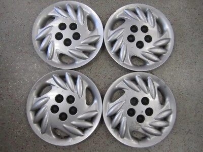 Dodge Neon Shadow 1992-1995 14" cubiertas de rueda OEM tapacubos 4472532 484 - Juego/4 Foto 1 de 4