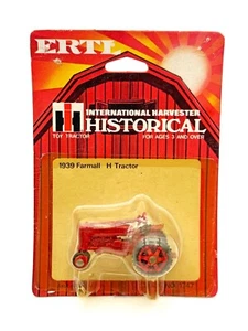 1/64 1939 Farmall H Tractor - Picture 1 of 1