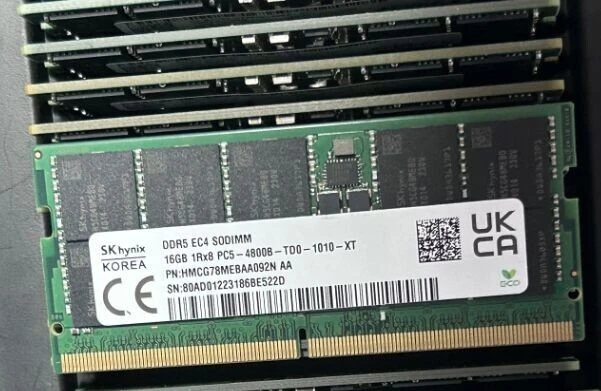 SK Hynix 16GB DDR5 4800 PC5-4800B-TD HMCG78MEBAA092N Laptop ECC EC4 SOIMM RAM - Image 1 of 1