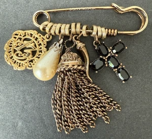 DOLCE & GABBANA Rhinestone Cross-Faux Pearl-13-Tassel GoldTone Safety Pin Brooch - Picture 1 of 9