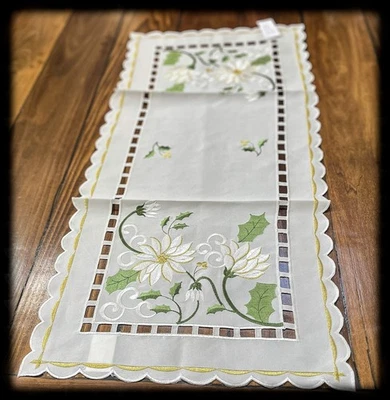 Heritage Lace Winter Frost Table Runner 36" RNHL4436 | Excellent | NOS | NWT - Image 1 of 3