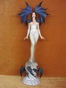 Dark Ivory Statue Limited Edition #711/750 Linsner & Hopkins Clayburn Moore COA - Picture 1 of 12