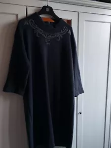 luisa Cerano Kleid Wollkleid grau, gr 44 mit tollem Schmuck detail Stickerei - Bild 1 von 10