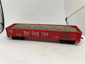 AHM HO Scale Burlington Route CB&O E3141 Red Gondola with Stone Load - Picture 1 of 6