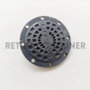 TMNT Teenage Mutant Ninja Turtles - 1988 Rocksteady - Manhole Cover Shield - Picture 1 of 1