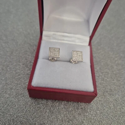 Красивые алмазных пучков серьги-гвоздики из чистого серебра - Изображение 1 из 4