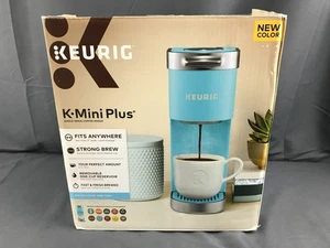 Cafetera Keurig K-Mini Plus de una sola porción K-Cup Pod noche azul - Imagen 1 de 24