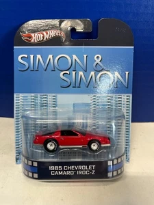 1/64 HOT WHEELS REAL RIDERS SIMON & SIMON 1985 CHEVROLET CAMARO IROC-Z RED RETRO - Picture 1 of 2