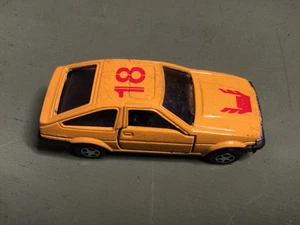 104p Rare CF 306 Hong Kong Toyota Corolla Levin #18 Yellow 1/61 Copy Tomica - Picture 1 of 9