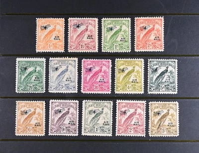 Estampillas de la colonia británica de correo aéreo de Nueva Guinea Scott # C28-C41 en estado bastante bueno con bisagras/hr $126 Foto 1 de 2