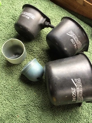 3 x Pole Master Pole Toss Pots Bait Feeders & 2 Karpfen Kartentöpfe - Bild 1 von 4