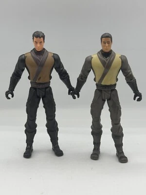 Figura de acción DC Batman Begins Ninja Training Bruce Wayne Dark Knight 2005 5,5" Foto 1 de 4