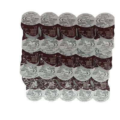 Dailies Total 1 Tageslinsen 30 Stück weich -1.75 Dioptrien BC 8.5 DIA 14.1 Alcon - Bild 1 von 3