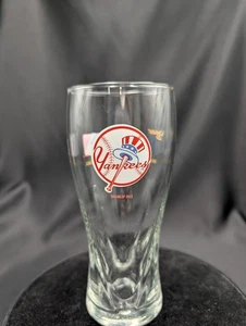 2015 Miller Lite Beer MLB New York Yankees Pilsner Glass Beer Pint - Picture 1 of 7