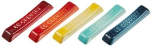 Le Creuset Chopstick Rest Cutlery Rest Rainbow 5 Pieces Stoneware Genuine New - Picture 1 of 3