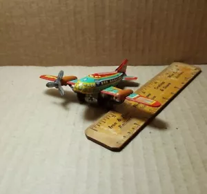 Aereo elica a frizione latta vintage - compagnia aerea oltre i mari - Giappone (C-4) - Foto 1 di 9