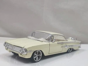 Superior 1/24 1960 Chevrolet Impala Low rider Classic American Car Model - Picture 1 of 11