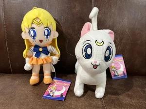 Great Eastern SAILOR MOON - Sailor Venus & Artemis Plüsch Set Anime Girls - Neu mit Etikett - Bild 1 von 15