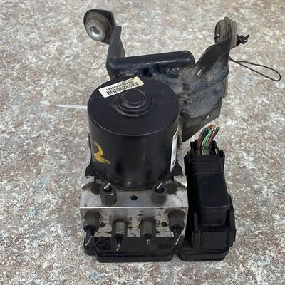 2013 Dodge Ram 1500 Pickup Abs Anti Lock Brake Pump Module Assembly *CHIPPED* - Image 1 of 4