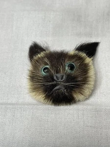 Vintage Fuzzy Kitty Cat Brooch With Shiny Blue Eyes Hand Crafted (New Old Stock) - Picture 1 of 6