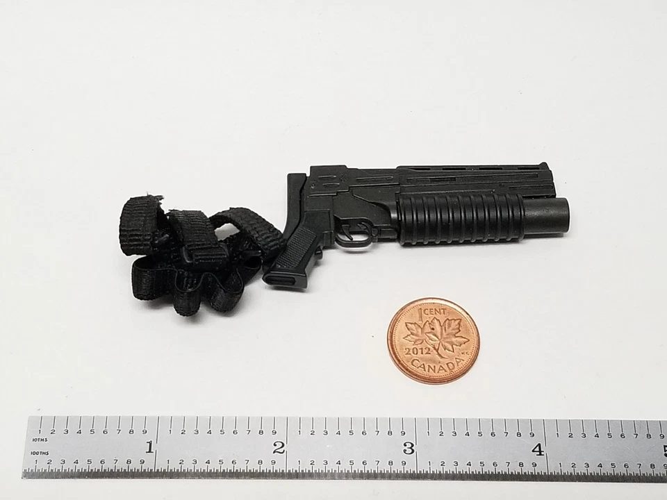 Hot Toys John Connor Grenade Launcher Terminator Salvation 1/6 Scale 12"Inch — 第 1/4 张图片