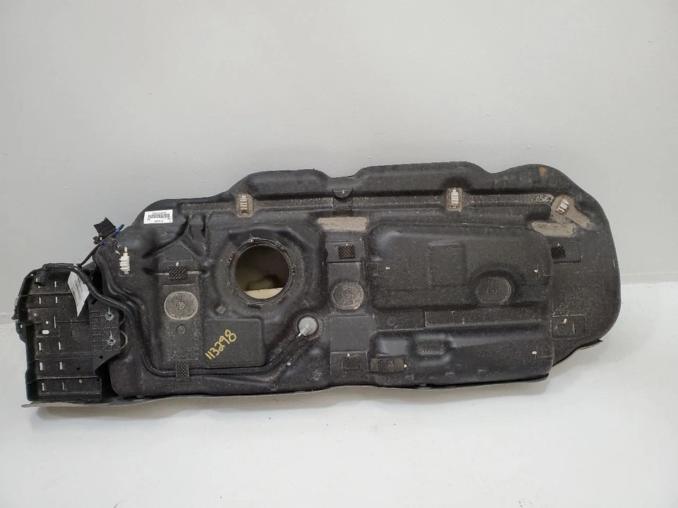 2015-2017 KIA SEDONA Fuel Tank 21 Gallon 31150A9500 15-17      Foto 1 de 4