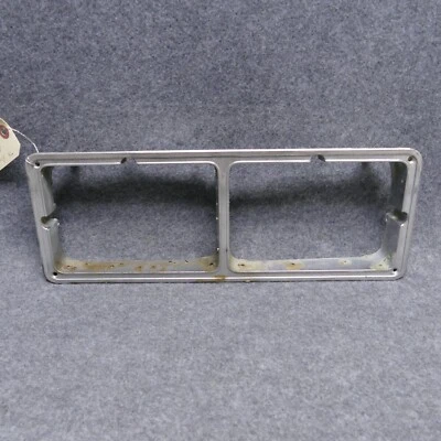 1976 Buick Riviera RH пассажирская фара ободок двери отделка 1252716 литая 76169 - Изображение 1 из 4