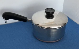 Vintage REVERE WARE 1-1/2 Qt COPPER Clad BOTTOM SAUCEPAN w LID • Clinton, Ill 82 - Picture 1 of 5