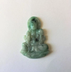 Lady Quan/Kwan Yin Buddha Natural Grade A 100% Green Jade (pendant) - JJ40 - Picture 1 of 12
