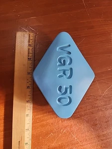 Pisapapeles publicitarios novedad píldora Viagra de gran tamaño años 90 arte pop mordaza regalo - Imagen 1 de 6