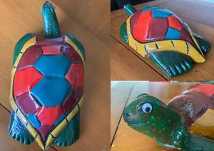 13" Holzschildkröte, mehrfarbige Schildkröte, Schildkrötenskulptur, geschnitzte Schildkröte, Schildkröte - Bild 1 von 5