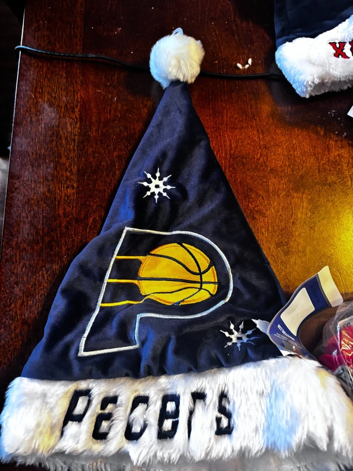 Indiana Pacers Sombrero Santa Medias Gorra Navidad Vacaciones Peluche Copos de Nieve NBA Nuevo Foto 1 de 1