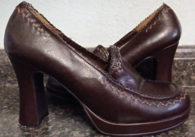 Zapatos Mary Jane para mujer 7,5 de colección Mudd Erma marrón imitación cuero grueso tacón carrete Foto 1 de 4