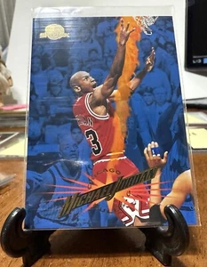 1995 SkyBox NBA Michael Jordan #15 Basketball Card - Picture 1 of 6