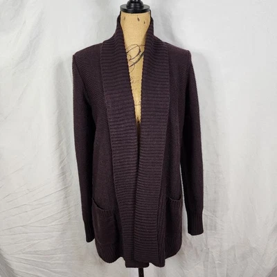 Suéter cardigã APT 9 tamanho grande ameixa roxo metálico malha com nervuras frente aberta - Imagem 1 de 4