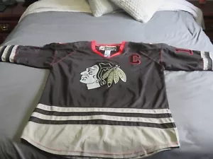 Jonathan Toews #19 Chicago Blackhawks Jersey - Size 54 - Picture 1 of 8