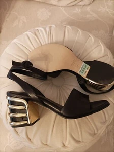 Designer-Sandalette von Konstantin Starke, Gr. 36,5 schwarz, Echtleder - Bild 1 von 4