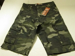 LEE DUNGAREES CAMO CARGO SHORTS BOYS SZ 14 R  NWT - Picture 1 of 2