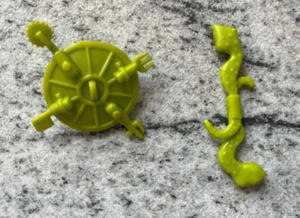 Teenage Mutant Ninja Turtles - Rock N Roll Michelangelo Zubehör - Schild & Waffe - Bild 1 von 2