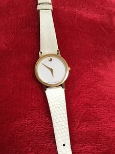 Movado Damenuhr weiß - Bild 1 von 3
