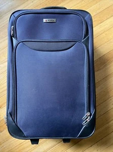 TAG Ridgefield 20" Luggage Carry On Suitcase Two Wheeled Navy Blue ($300) - Picture 1 of 20