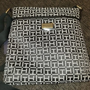 TOMMY HILFIGER CROSSBODY TH LOGO HANDBAG 69J2348 Color Black And Grey NWT - Picture 1 of 3