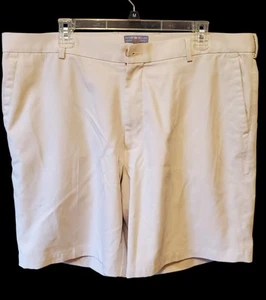 Peter Millar Wicking Men's Performance Golf Shorts Size 40 Cream - Picture 1 of 4