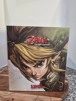 Legend of Zelda: Twilight Princess Link Collector's Figure NEW - Image 1 of 4