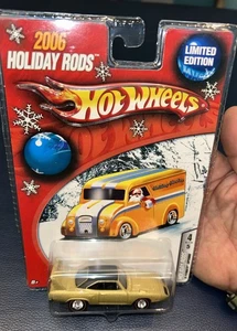 Hot Wheels 2006 Holiday Rods 1970 Plymouth Superbird, Gold, 1:64, NIB - Picture 1 of 3