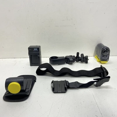 Sony HDR-AS15 HD Action Camera - Image 1 of 4