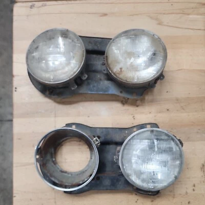DATSUN NISSAN 620 PICKUP UTE MODEL 1972 78 PAIR OF HEADLIGHTS - Image 1 of 4