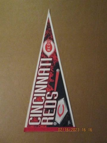 MLB Cincinnati Reds Vintage Circa 1997 Edition #3 Team Logo Baseball Pennant Cover
